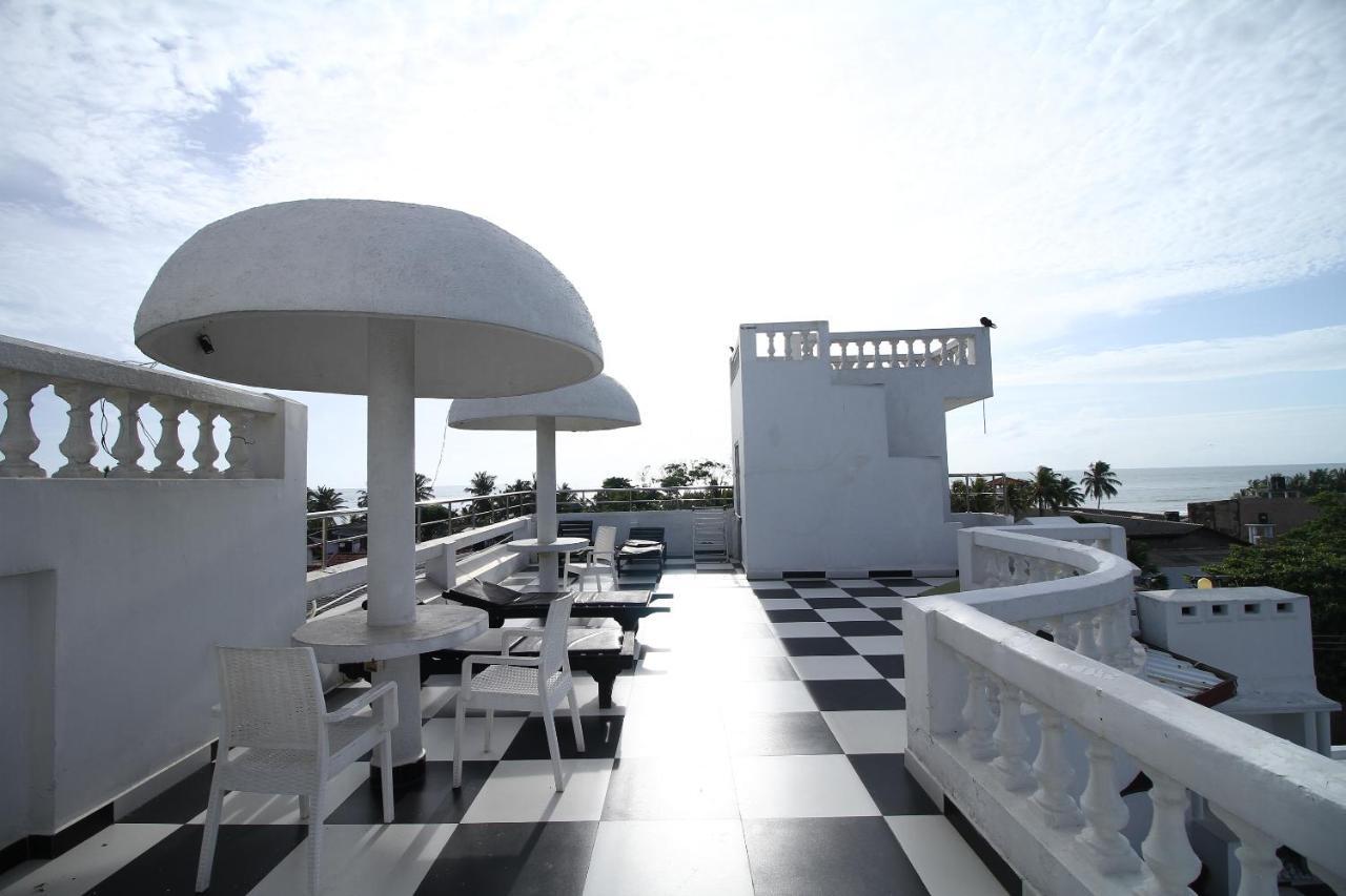 Royal Castle Hotel Negombo Exterior photo