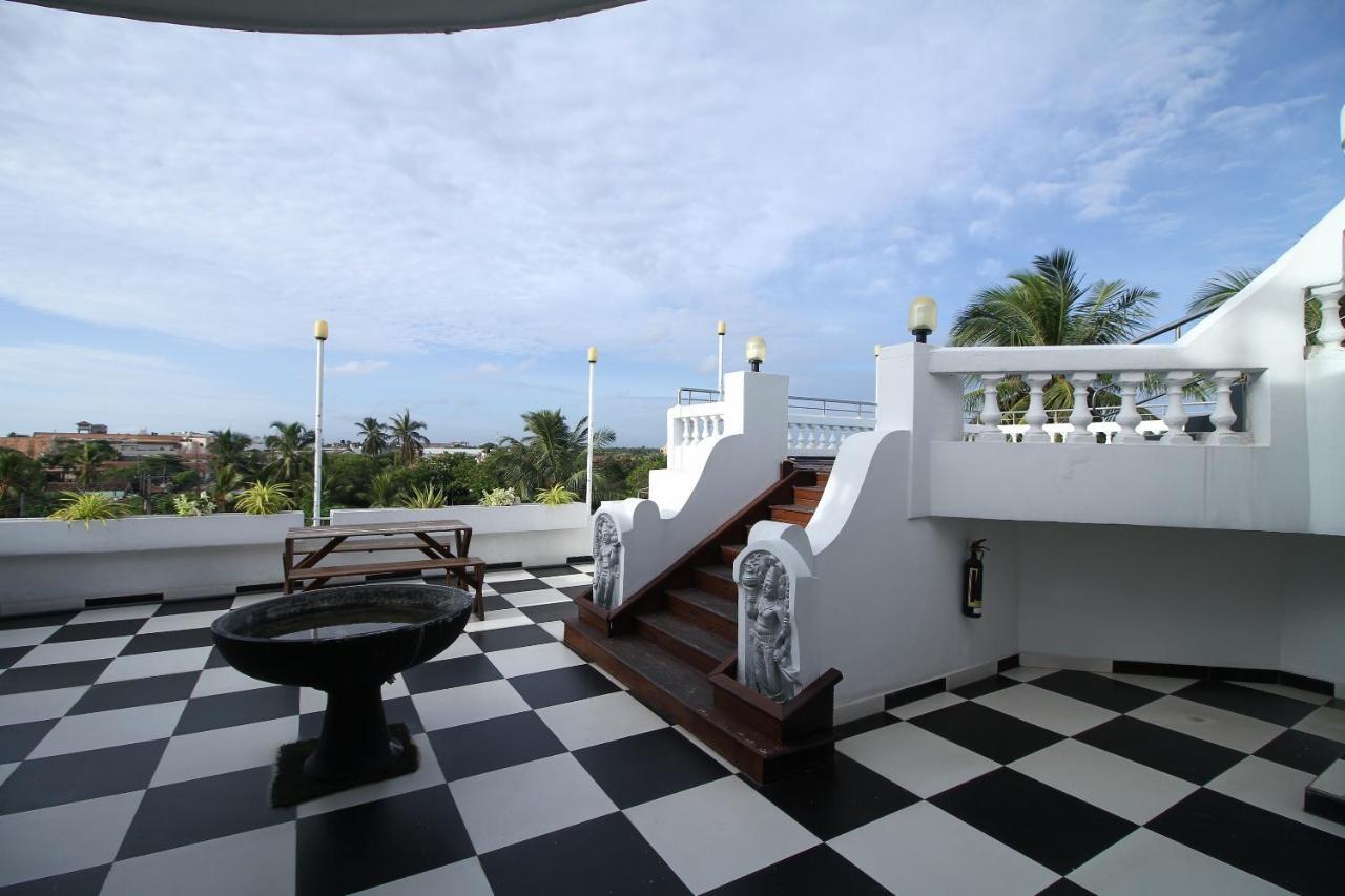 Royal Castle Hotel Negombo Exterior photo