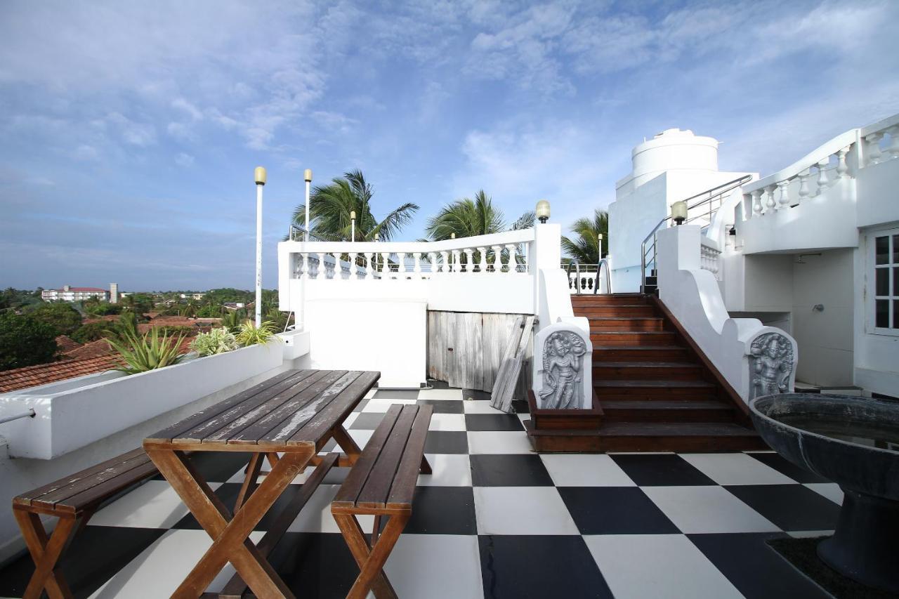 Royal Castle Hotel Negombo Exterior photo